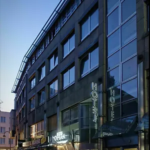 hotellátogatás