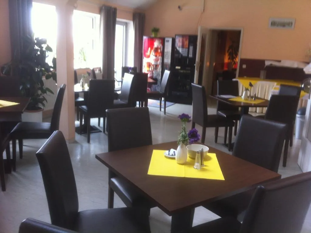 Hotel Amy 레겐스부르크 2*,  독일