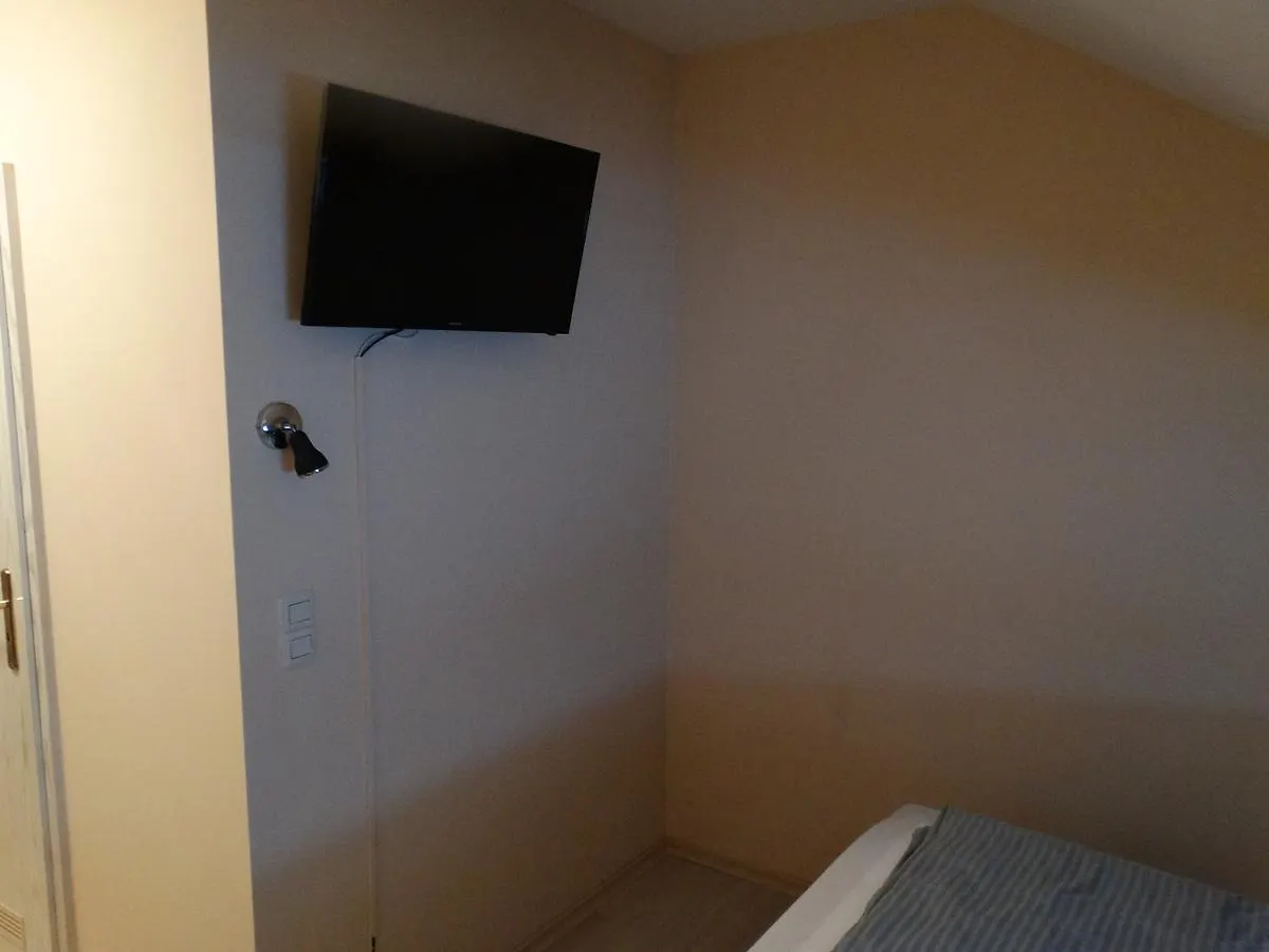 Hotel Amy 레겐스부르크 2*,